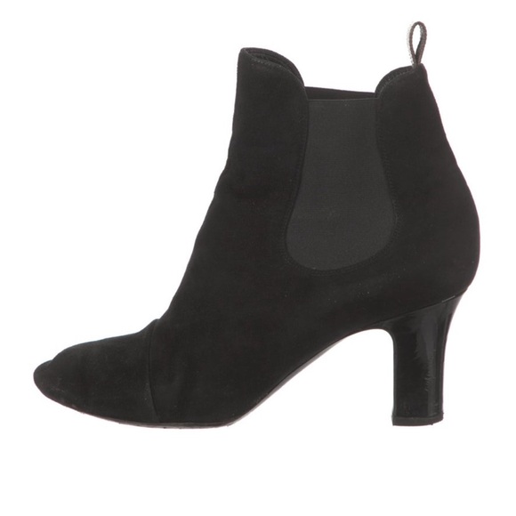 Louis Vuitton Suede Chelsea Boots - Picture 2 of 15